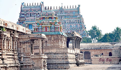 பிரம்மஹத்தி தோஷம் போக்கும் மகாலிங்கேஸ்வரர்