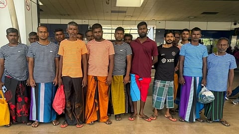 இலங்கை சிறையில் இருந்து விடுவிக்கப்பட்ட ராமேசுவரம் மீனவர்கள் 16 பேர் சென்னை வந்து சேர்ந்தனர்