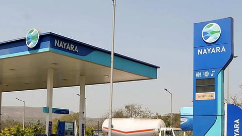 7 ஆயிரம் நயாரா பங்க்குகளில் பெட்ரோல் ரூ.5, டீசல் ரூ.3 உயர்வு