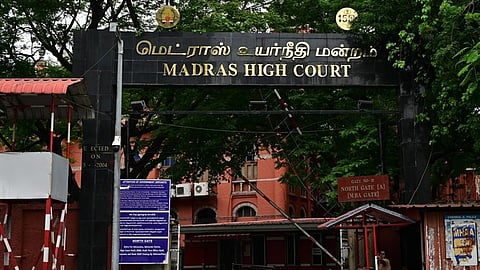 புதிய தலைமைச் செயலக விவகாரத்தில் அரசுக்கு நீதிமன்றம் உத்தரவிட முடியாது: ஐகோர்ட் கருத்து