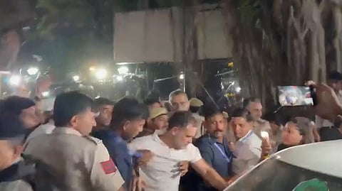 டெல்லியில் ராகுல் காந்தி, பிரியங்கா, இண்டியா கூட்டணி கட்சியினர் கைது