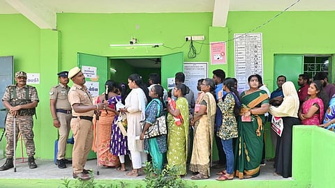 மதுராந்தகம் தொகுதி மாமண்டூரில் உள்ள வாக்குச்சாவடி&nbsp;&nbsp;