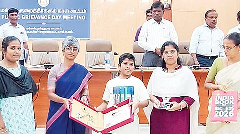 ஆட்டிசம் குறைபாடுடைய சிறுவன் 30 நிமிடங்களில் 16 களிமண் பொம்மைகளை செய்து சாதனை