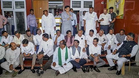 எஸ்ஐஆர் ‘ஃபார்ம்’ மோசடி: கர்நாடகாவில் பாஜக எம்எல்ஏக்கள் 2 பேர் மீது வழக்குப் பதிவு