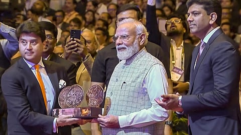 இந்திய மொபைல் காங்கிரஸ் நிகழ்ச்சியில் பங்கேற்ற பிரதமர் மோடி