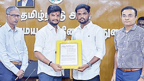 கோயில் சொத்து ஆக்கிரமிப்பு: காவல்துறையில் புகாரளித்து எஃப்ஐஆர் பதிய அதிகாரிகளுக்கு அமைச்சர் ரமேஷ் அறிவுறுத்தல்