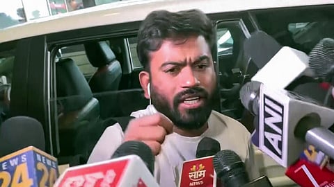 சிஜேபி நிறுவனர் அபிஜித் தீப்கே, நிர்வாகிகள் சவுரவ் தாஸ், அசுதோஷ் ரங்கா கைது