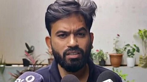 “இதுவரை இப்படியொரு பிரதமரை தேசம் கண்டதில்லை” - அபிஜித் திப்கே ட்வீட்