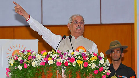 “ஆதாரங்கள் அடிப்படையில் வரலாற்று ஆய்வு”- தக்‌ஷிண பத மாநாட்டில் ஆளுநர் ஆர்.வி.அர்லேகர் வலியுறுத்தல்