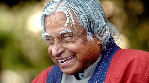 கலாமை எப்படிப் பார்க்கிறோம்?
