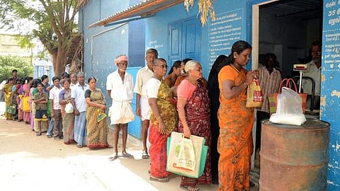 ரேஷன் கடை பாமாயில் விநியோக டெண்டருக்கு உயர் நீதிமன்றம் இடைக்கால தடை