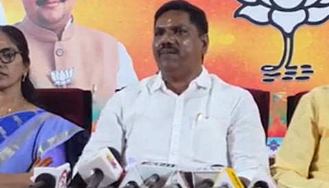 காங்கிரஸ், கம்யூனிஸ்ட், விசிக உள்ளிட்ட கட்சிகள் எஸ்ஐஆர்-ஐ வைத்து கலவரம் ஏற்படுத்த முயற்சி: பாஜக தேசிய செயலாளர் குற்றச்சாட்டு
