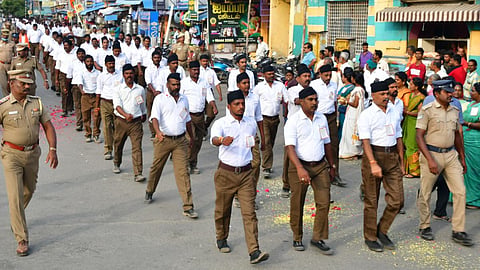 தமிழகம் முழுவதும் 128 இடங்களில் ஆர்எஸ்எஸ் ஊர்வலம் நடத்த அனுமதி