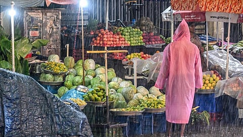 சென்னை உள்ளிட்ட 17 மாவட்டங்களில் இன்று கனமழை 