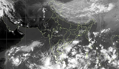 வானிலை முன்னெச்சரிக்கை: தமிழகத்தின் 18 மாவட்டங்களில் மிக கனமழை வாய்ப்பு