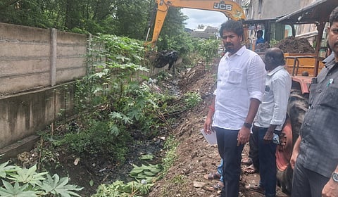 அமைச்சர் வினோத் ஆய்வு&nbsp;