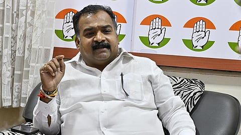 “வங்கிகளை தனியார்மயமாக்க மத்திய பாஜக அரசு முயற்சி” - மாணிக்கம் தாகூர் குற்றச்சாட்டு