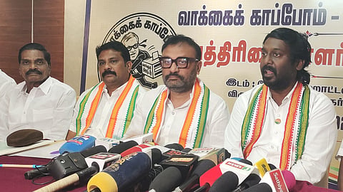 “சாதாரண மக்களின் வாக்குரிமையை மத்திய அரசும், தேர்தல் ஆணையமும் பறிக்கிறது” - காங்கிரஸ்