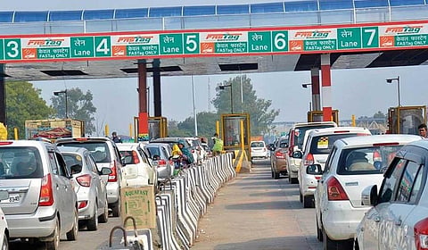 20 கி.மீ. சுற்றளவில் வசிப்போருக்கு ரூ.1,500-ல் வருடாந்திர சிறப்பு பாஸ்: நவ.1 முதல் சுங்கக் கட்டண சலுகை அமல்