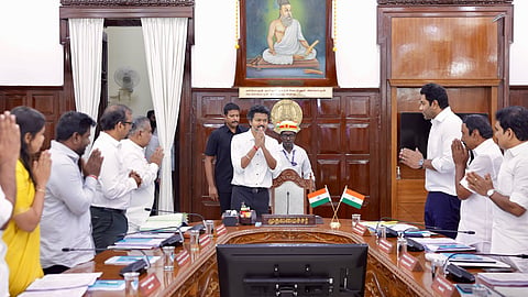 சாதிவாரி கணக்கெடுப்பு ஆணையம்: அமைச்சரவைக் கூட்டத்தில் முடிவு