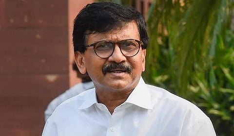 அவமதிப்பு வழக்கில் சஞ்சய் ராவத் ஆஜராக உச்ச நீதிமன்றம் உத்தரவு
