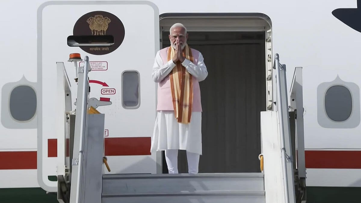 உஸ்பெகிஸ்தான், கிர்கிஸ்தான் நாடுகளுக்கான பயணத்தை தொடங்கினார் பிரதமர் மோடி