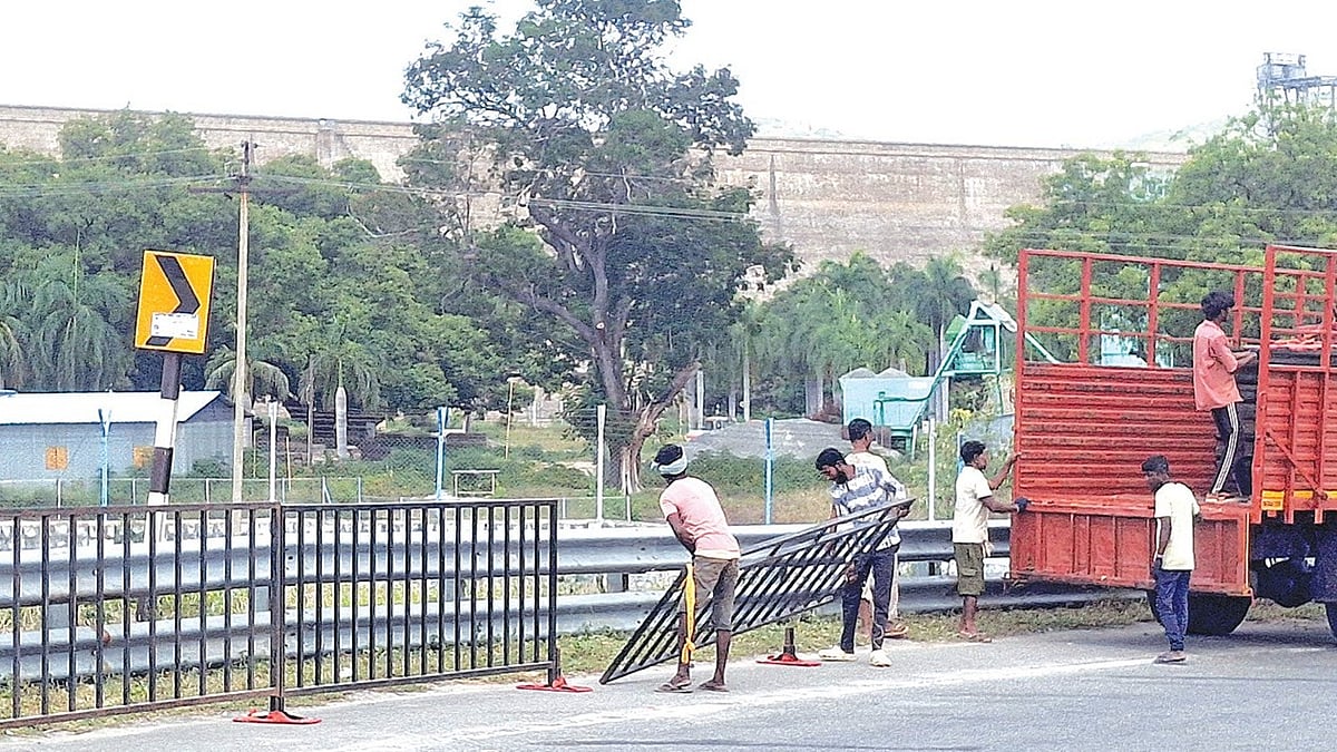 காவிரி டெல்டா பாசனத்துக்காக மேட்டூர் அணை நாளை திறப்பு: முதல்வர் வருகையையொட்டி முன்னேற்பாட்டுப் பணிகள் தீவிரம்
