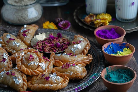 In frame: Gujiya