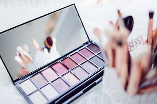 Mom’s moment to shine: Top beauty picks for a radiant Mother’s Day
