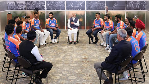 In frame: PM Modi with Indian cricket team 