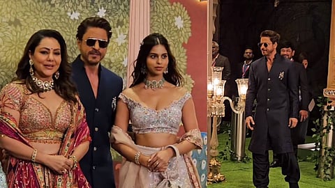 In frame: Shah Rukh Khan with Gauri Khan and Suhana Khan