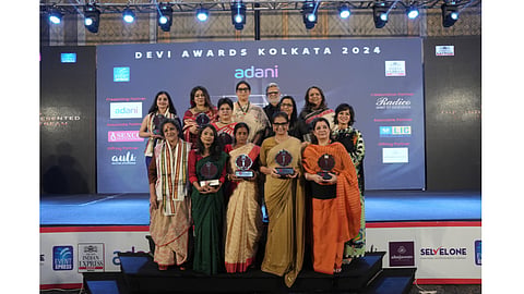 Former Union Minister Smriti Irani, The New Indian Express Editorial Director Prabhu Chawla, and the Devi Awards 2024 recipients
