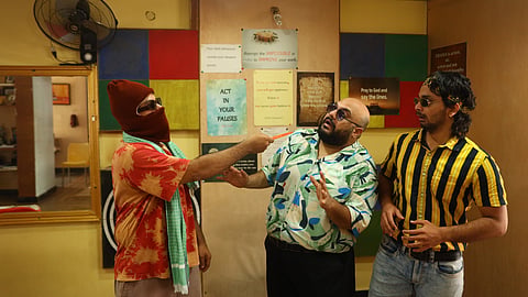 A Dakhni adaptation of ‘Abbe! Em Ledu’, this play is sure to crack you up