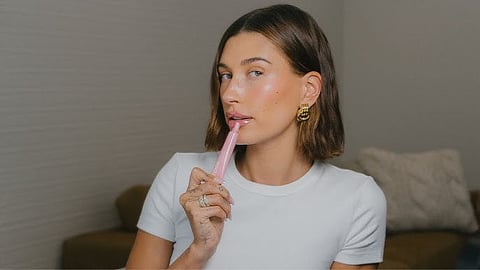 Hailey Bieber 