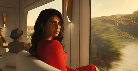 Priyanka Chopra treats with some awe-worthy glimpses of little Malti with her family
