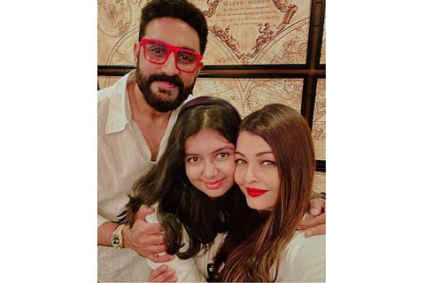 Aishwarya Rai celebrates 18 years with Abhishek Bachchan, posts candid picture with Aaradhya 