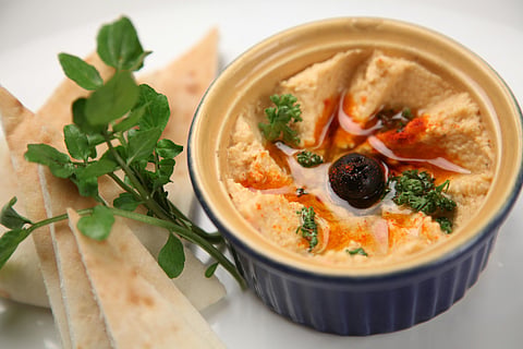 What makes Mediterranean cuisine unique: a guide to its fresh, healthy, and balanced approach