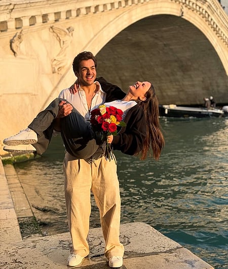 Did Ashish Chanchlani confirm dating Elli AvrRam through his latest post?