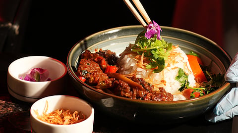 Here's how you can make  Bambu Bali Chicken at home