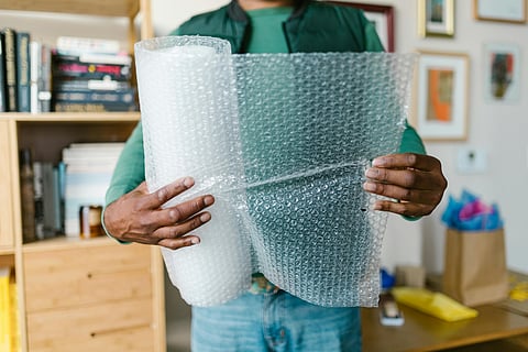 What is the psychology behind bursting bubble wraps? 