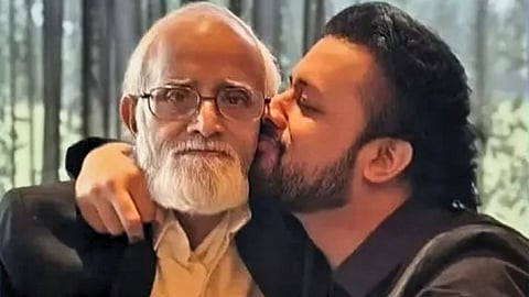 Atif Aslam father dies