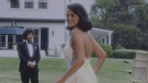 Selena Gomez, Benny Blanco’s home has three Christmas trees and a village
