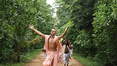 Lawho Gouranger Naam Re: Unravelling Chaitanya through Srjit Mukherji's prism