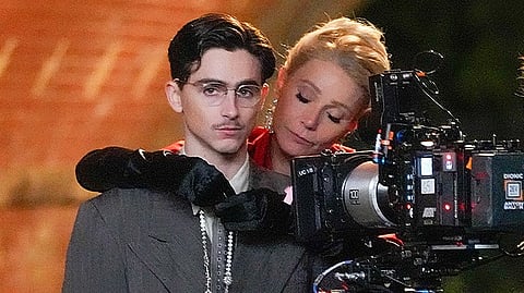 Gwyneth Paltrow and Timothée Chalamet in Marty Supreme 
