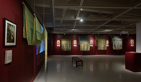 Khadi a canvas is currently on display at this Kolkata gallery 