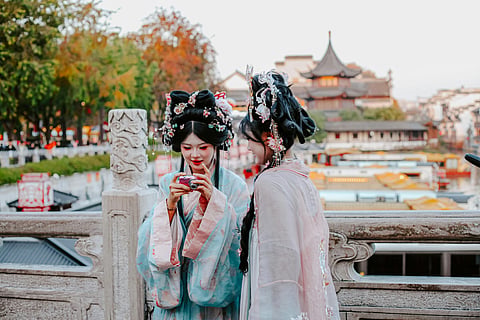 Is the world turning Chinese? The global trend of Chinamaxxing explained!