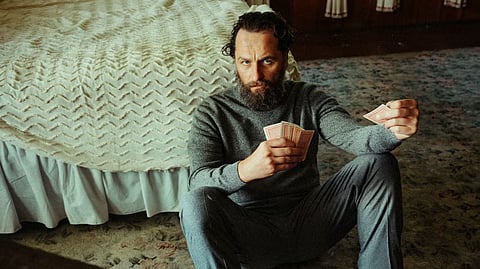 Matthew Rhys slams trend of playing videos out loud in public
