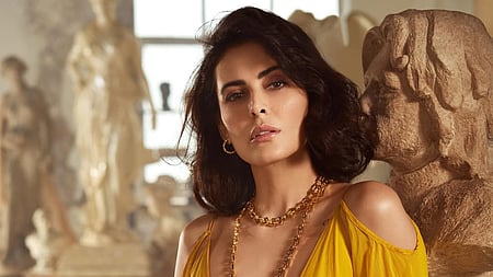 Actress Mandana Karimi bids farewell to Mumbai