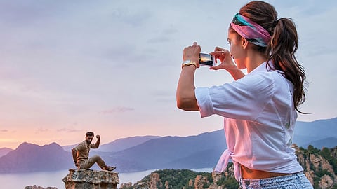 These photo ideas bring the dreamy energy of Imtiaz Ali’s movie characters straight to your travel diary