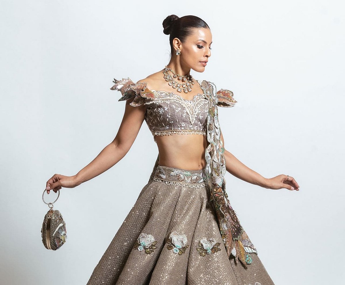 Daamann by Mohit Falod launches Gulzaar, a stunning celebration of festive Banarasi outfits